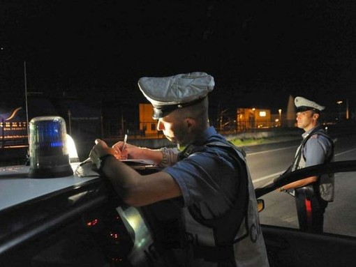 Controlli notturni dei carabinieri di Alba