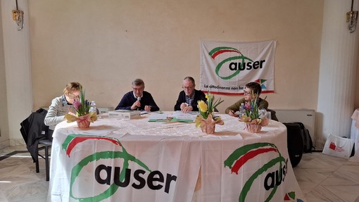 Visita alla borgata Torrette di Casteldelfino con Auser Cuneo