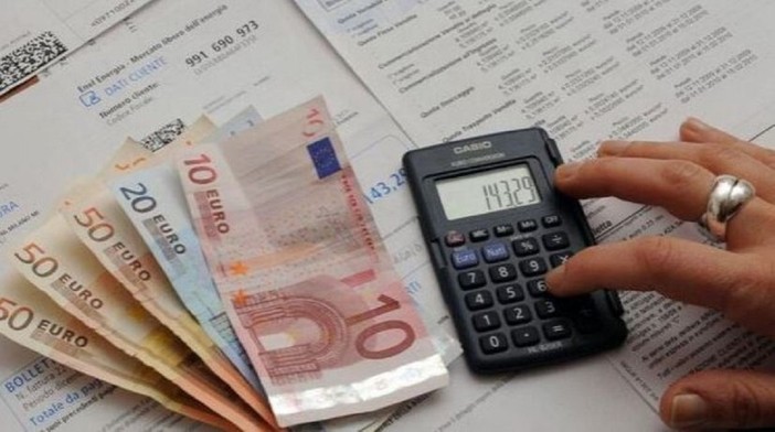 I segreti delle bollette: come leggere, capire e risparmiare su luce e gas, incontro a Mondovì I segreti delle bollette: come leggere, capire e risparmiare su luce e gas, incontro a Mondovì