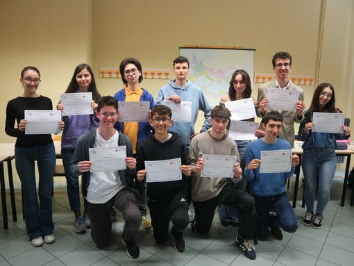Greco antico, pioggia di certificazioni per gli studenti dell’Arimondi-Eula Greco antico, pioggia di certificazioni per gli studenti dell’Arimondi-Eula
