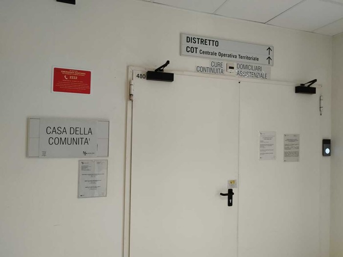 Casa di comunità: a Mondovì spunta un cartello in ospedale, ma doveva essere realizzata in via Torino