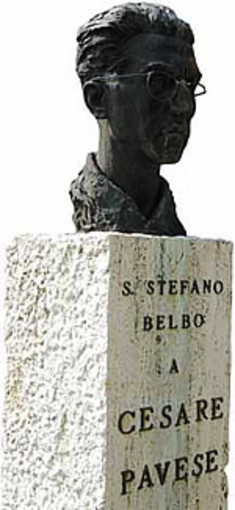 Santo Stefano Belbo: &quot;Notte dei Falò&quot; sulle colline di Cesare Pavese