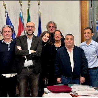 Gli amministratori di Centro per Cuneo durante l'incontro con Robaldo dopo l'elezione alla guida della Provincia Gli amministratori di Centro per Cuneo durante l'incontro con Robaldo dopo l'elezione alla guida della Provincia