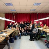 Ampia partecipazione al corso di scultura su legno a Niella Tanaro Ampia partecipazione al corso di scultura su legno a Niella Tanaro