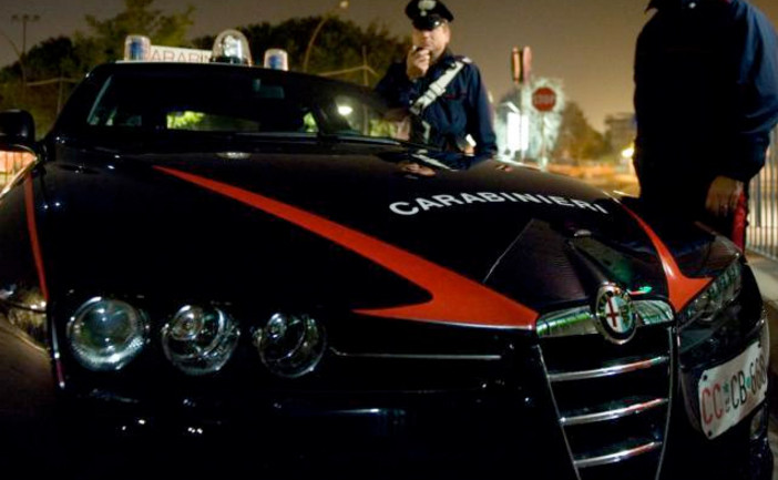 Danneggia un’auto in corso Piave e aggredisce i Carabinieri: giovane denunciato ad Alba Danneggia un’auto in corso Piave e aggredisce i Carabinieri: giovane denunciato ad Alba