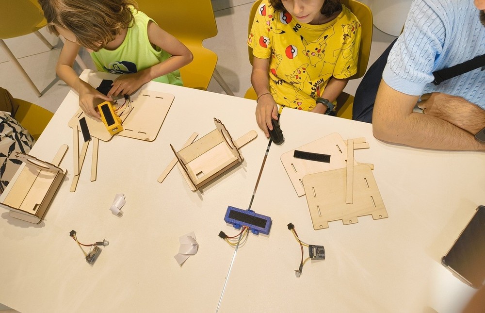 FabLab Kids: a Cuneo riparte il percorso  dedicato a tecnologia, creatività e innovazione per bambini e ragazzi
