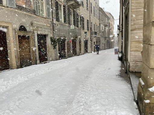 Mondovì, il Comune diffonde un vademecum da rispettare in caso di nevicate
