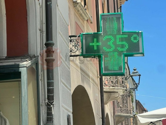 Caldo e umidità in settimana: massime con picchi fino a 38 gradi e notti tropicali Caldo e umidità in settimana: massime con picchi fino a 38 gradi e notti tropicali