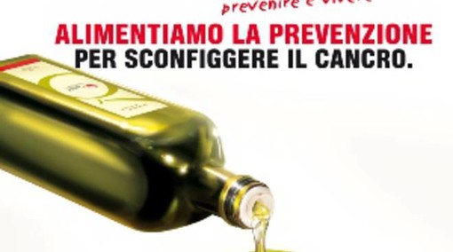 L'olio extravergine della Lilt al mercato Campagna Amica di Cuneo