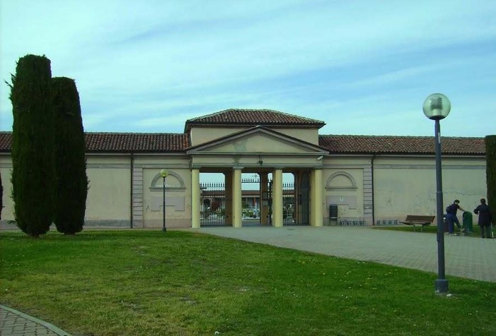 Lo zainetto era stato smarrito nei pressi del cimitero di Alba