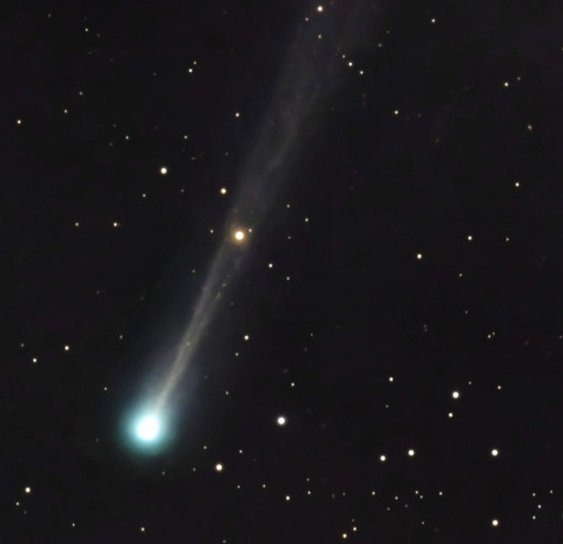 Una nuova cometa sorprende gli appassionati: la C/2025 R3 visibile all’alba