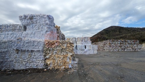 Cartiera Pirinoli s.c. di Roccavione, immagine di repertorio Cartiera Pirinoli s.c. di Roccavione, immagine di repertorio