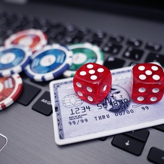 Scariche di adrenalina per i giocatori d’azzardo nei casinò online