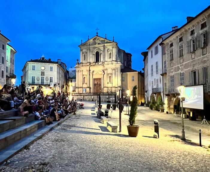 Musica e cinema sotto le stelle a Mondovì per i "Doi pass" Musica e cinema sotto le stelle a Mondovì per i "Doi pass"