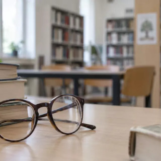 L’ultimo saluto alla professoressa Livia Carbone Ferrero: “Sarà per sempre la mia insegnante” L’ultimo saluto alla professoressa Livia Carbone Ferrero: “Sarà per sempre la mia insegnante”