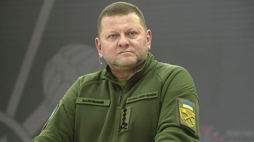 Ambasciatore ucraino nel Regno Unito: Kiev deve pensare anzitutto a sopravvivere