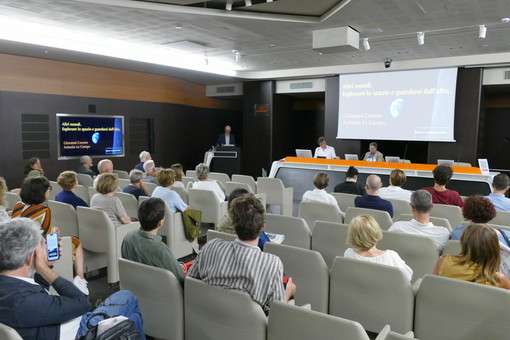 Un momento della prima serata pubblica della XIX Summer School Cespec Un momento della prima serata pubblica della XIX Summer School Cespec