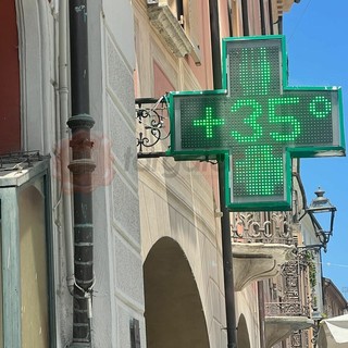 Caldo, domani un'altra giornata da bollino arancione in Granda. E la siccità torna a preoccupare Caldo, domani un'altra giornata da bollino arancione in Granda. E la siccità torna a preoccupare