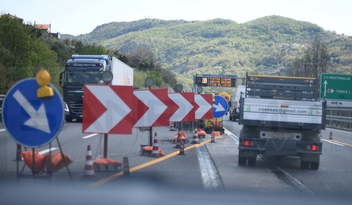 Controesodo, la Liguria nel traffico: martedì 7 aprile ancora bollino rosso su A7, A10, A12 e A26 Controesodo, la Liguria nel traffico: martedì 7 aprile ancora bollino rosso su A7, A10, A12 e A26