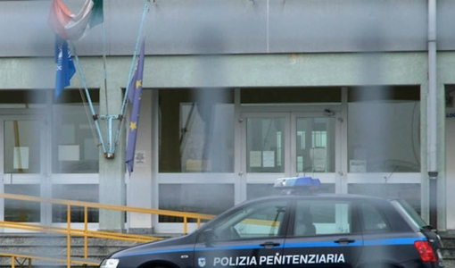 Nuova aggressione in carcere a Saluzzo durante il blackout: pugno in volto a un agente da un detenuto in regime di "Alta Sicurezza" Nuova aggressione in carcere a Saluzzo durante il blackout: pugno in volto a un agente da un detenuto in regime di "Alta Sicurezza"