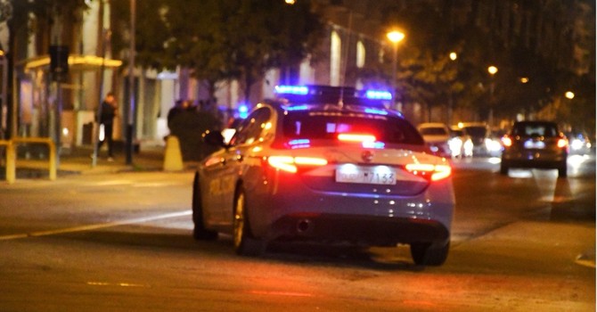 La Polizia di Stato intensifica i controlli: denunciato un uomo per spaccio, una donna per resistenza a pubblico ufficiale La Polizia di Stato intensifica i controlli: denunciato un uomo per spaccio, una donna per resistenza a pubblico ufficiale