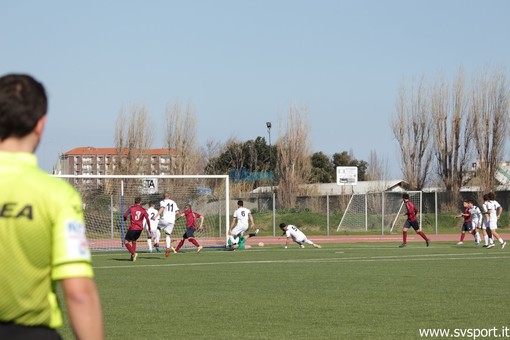 Calcio, Serie D (A): il Chieri passa a Saluzzo, Gozzano al comando