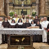 Schegge di luce, pensieri sui Vangeli festivi di Silvia Gullino