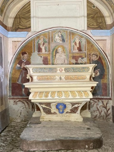 Visita alla Cappella di San Sebastiano di Caprauna per le Giornate Europee del Patrimonio Visita alla Cappella di San Sebastiano di Caprauna per le Giornate Europee del Patrimonio