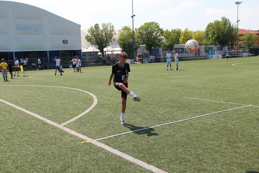 Uno spazio aperto, gratuito e necessario: Apea Italia presenta ad Alba la nuova stagione della Scuola Calcio Popolare Uno spazio aperto, gratuito e necessario: Apea Italia presenta ad Alba la nuova stagione della Scuola Calcio Popolare