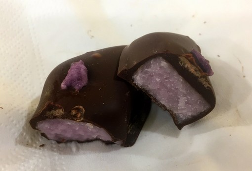 I dolci alla violetta della confetteria Romanengo: un sapore che si tramanda attraverso secoli di storia