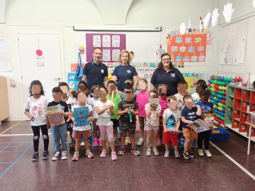Terzo posto per l'Infanzia di Niella Tanaro al concorso della Croce Bianca Terzo posto per l'Infanzia di Niella Tanaro al concorso della Croce Bianca