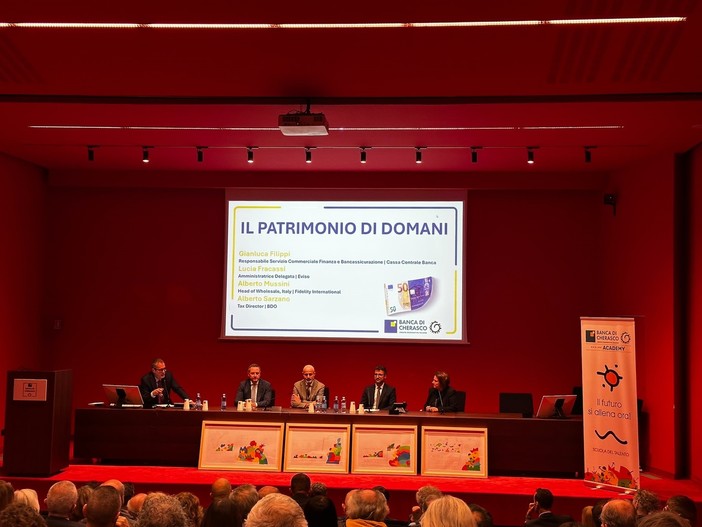 Ieri l’incontro “Patrimoni in evoluzione” nell’auditorium di Banca di Cherasco Ieri l’incontro “Patrimoni in evoluzione” nell’auditorium di Banca di Cherasco