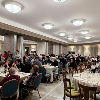 In 250 per la cena di Natale di Fratelli d’Italia della Federazione Provinciale di Cuneo In 250 per la cena di Natale di Fratelli d’Italia della Federazione Provinciale di Cuneo