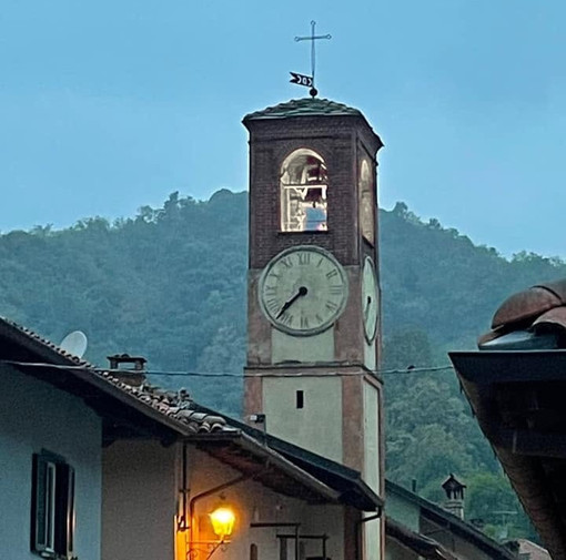 Saluzzo colora di bianco i campanili per "Illumina novembre" per sensibilizzare sul cancro al polmone Saluzzo colora di bianco i campanili per "Illumina novembre" per sensibilizzare sul cancro al polmone
