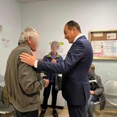 Cirio ieri ha incontrato e salutato molti cittadini in attesa nei vari reparti del Santa Corce, per visite e prestazioni