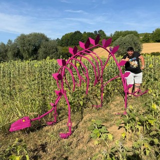 Andrea Bertone con il dinosauro