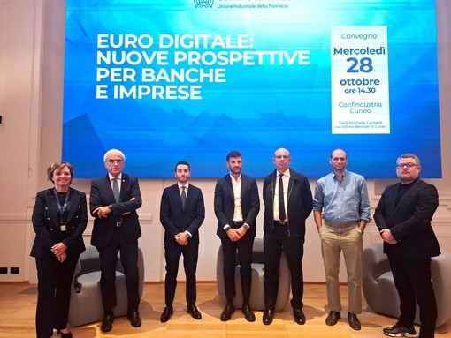 Da sinistra Elena Boretto, Bartolomeo Salomone, l'onorevole Giovanni Crosetto, Antonio Valitutti, Andrea Pozzi, Jacopo Fracassi,Fabrizio Goria Da sinistra Elena Boretto, Bartolomeo Salomone, l'onorevole Giovanni Crosetto, Antonio Valitutti, Andrea Pozzi, Jacopo Fracassi,Fabrizio Goria
