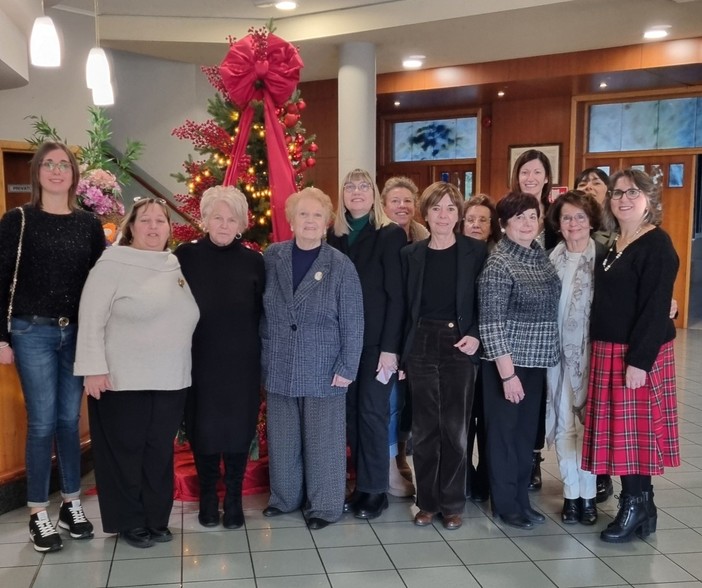 Si chiude un anno positivo, auguri dall’associazione Donne per la Granda Si chiude un anno positivo, auguri dall’associazione Donne per la Granda