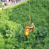 Dronero: delicato salvataggio di un uomo scivolato nel torrente della Madonnina