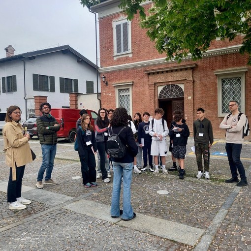 Gli studenti alla scoperta di Dogliani tra storia, tecnologia e territorio Gli studenti alla scoperta di Dogliani tra storia, tecnologia e territorio