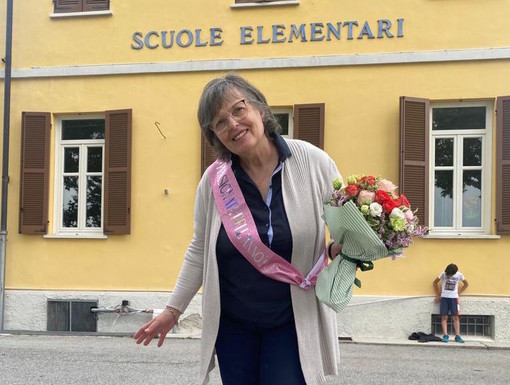 Grande festa per Daniela Marenco, amata e stimata maestra della Primaria di Spinetta