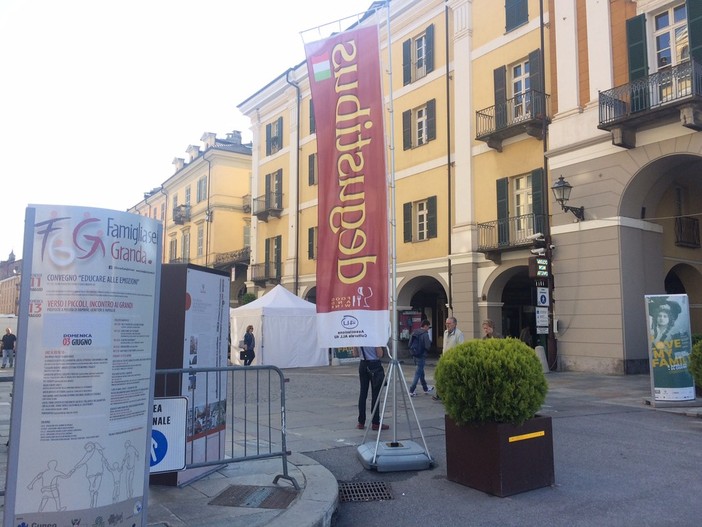 Degustibus, cibo ed allegria invadono la città di Cuneo
