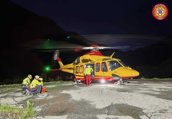 Val Varaita, temporale e grandine sulla Cima delle Lobbie: escursionista soccorsa nella notte Val Varaita, temporale e grandine sulla Cima delle Lobbie: escursionista soccorsa nella notte
