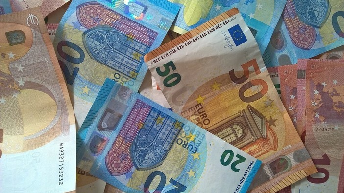 CNA Piemonte lancia l'allarme: "Fino a uno stipendio all'anno se ne va per andare al lavoro" CNA Piemonte lancia l'allarme: "Fino a uno stipendio all'anno se ne va per andare al lavoro"