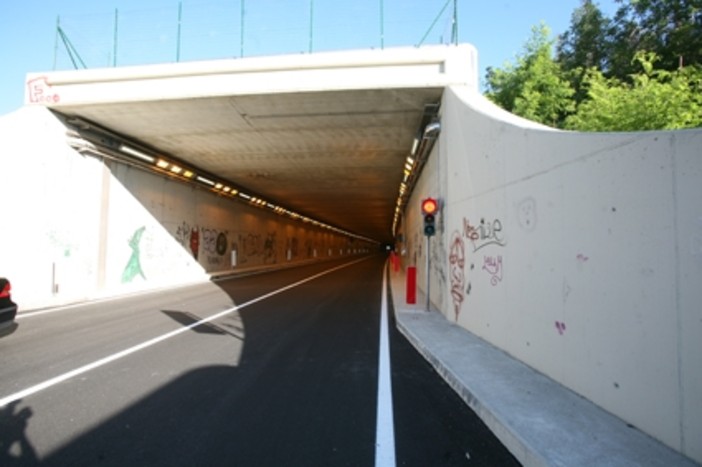Tunnel est-ovest di Cuneo, la Croce Rossa chiarisce: “Intervento svolto in sicurezza” Tunnel est-ovest di Cuneo, la Croce Rossa chiarisce: “Intervento svolto in sicurezza”