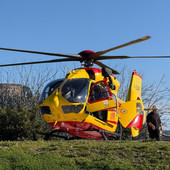 Schianto tra bici e camionetta dei Samu sulla SS20 del  Colle di Tenda: gravi traumi per un 30enne