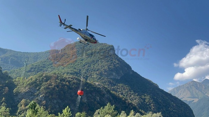 Emergenza incendi, Azione provoca Fondazione Crc dopo l'investimento per La Stampa: “Si destini la stessa cifra al potenziamento della flotta antincendio regionale” Emergenza incendi, Azione provoca Fondazione Crc dopo l'investimento per La Stampa: “Si destini la stessa cifra al potenziamento della flotta antincendio regionale”