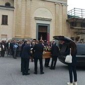 L’ultimo saluto a Maurino, “il sindaco che sapeva vedere opportunità dove gli altri vedono problemi”