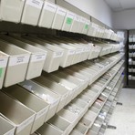 Pannoloni agli anziani, in tanti attendono le forniture. Valle (Pd): "Dopo gli annunci Riboldi, continuano i disservizi" Pannoloni agli anziani, in tanti attendono le forniture. Valle (Pd): "Dopo gli annunci Riboldi, continuano i disservizi"