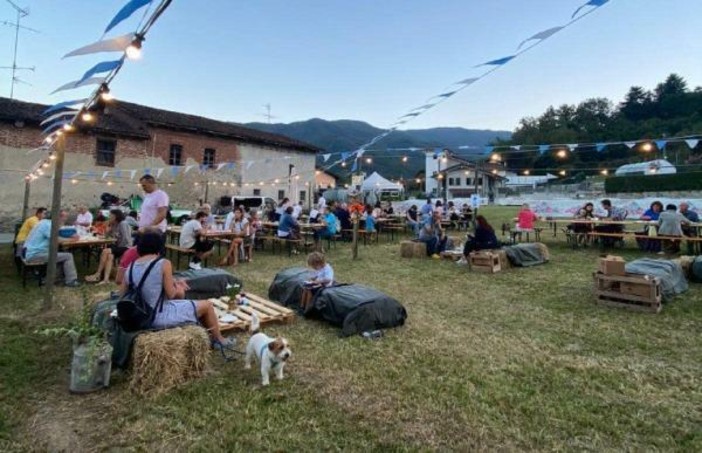 Torna il Festival della Cucina Popolare Alpina a Castellar: ecco programma, esperienze e laboratori Torna il Festival della Cucina Popolare Alpina a Castellar: ecco programma, esperienze e laboratori